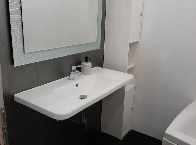 Apartament 2 *